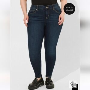 Torrid Bombshell skinny high waisted jeans
